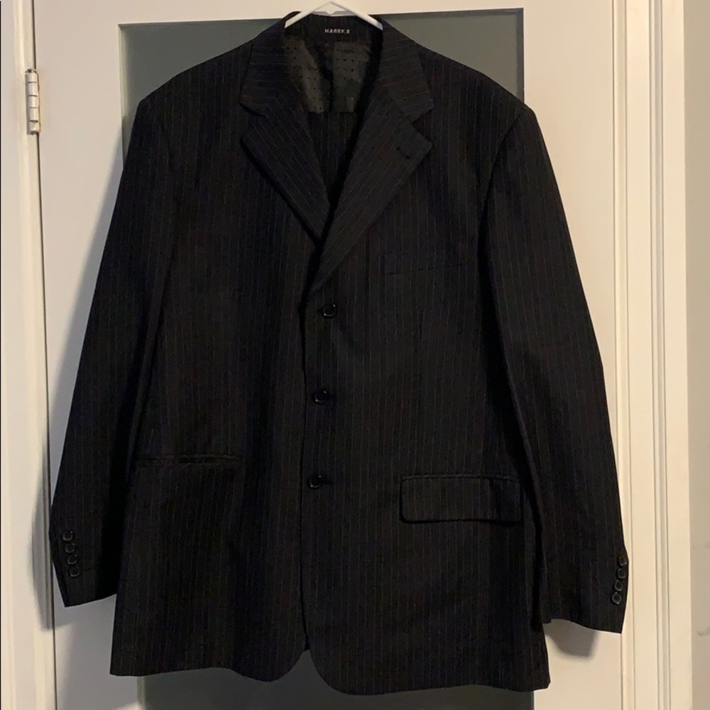 Men’s black stripes suit
